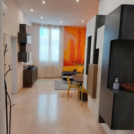 2towers House_centro Storico Di דירה